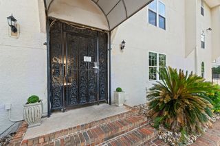910 Duncan LN 1, Austin, TX 78705
