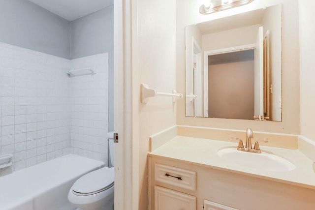 200 Montrose Circle, Conroe, TX 77301