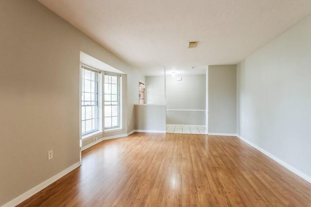 200 Montrose Circle, Conroe, TX 77301