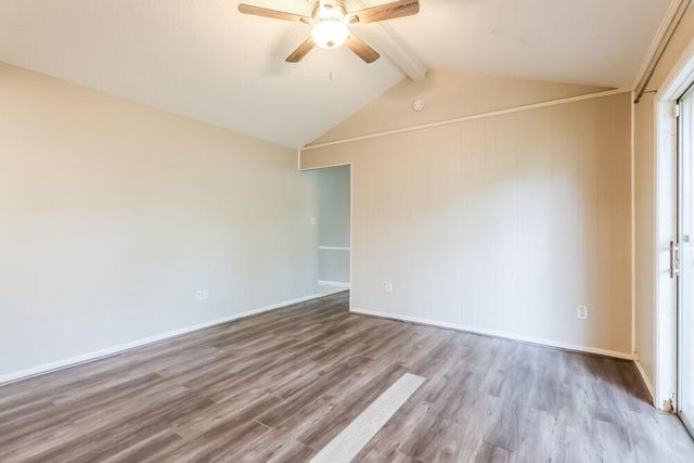 200 Montrose Circle, Conroe, TX 77301