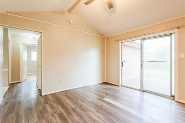 200 Montrose Circle, Conroe, TX 77301