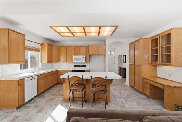 1903 Alex Way, Turlock, CA 95382