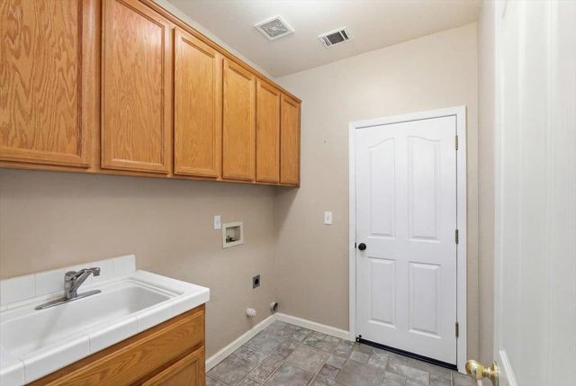 1903 Alex Way, Turlock, CA 95382