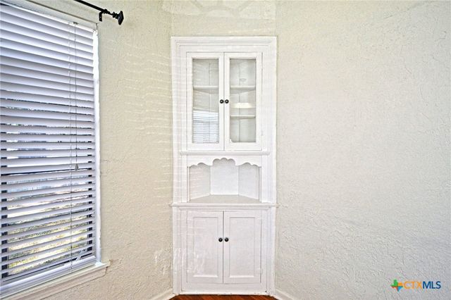 268 E Mill Street, New Braunfels, TX 78130