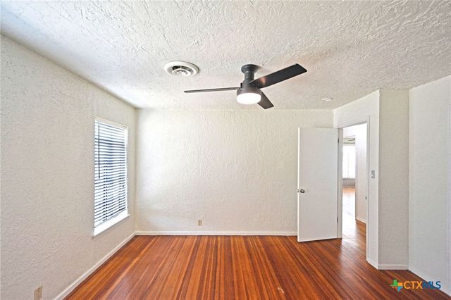 268 E Mill Street, New Braunfels, TX 78130