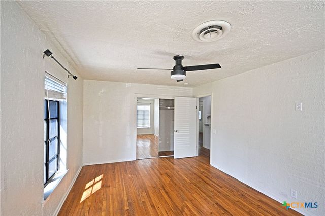 268 E Mill Street, New Braunfels, TX 78130