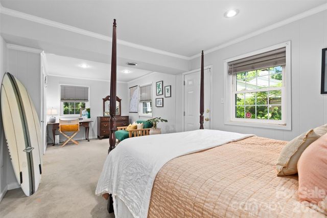 5015 Murrayhill Road, Charlotte, NC 28210