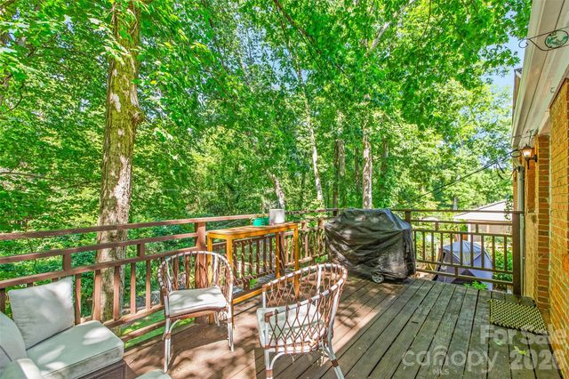 5015 Murrayhill Road, Charlotte, NC 28210