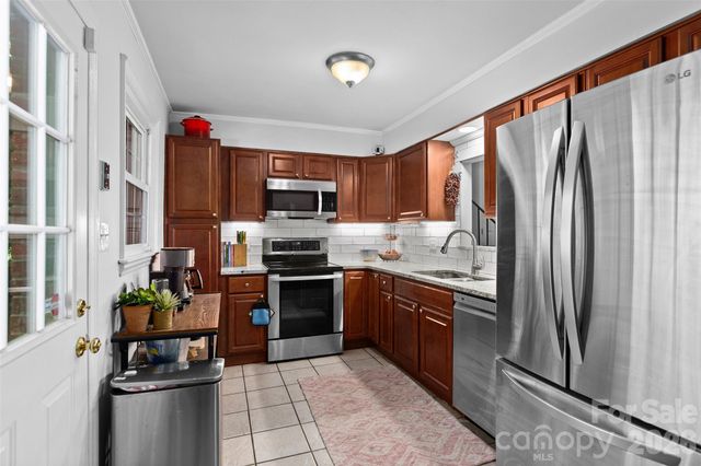 5015 Murrayhill Road, Charlotte, NC 28210