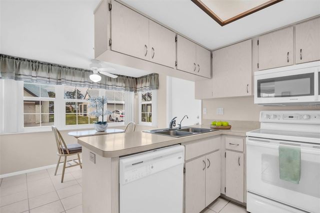 945 ROSEWOOD LANE, Palm Harbor, FL 34684