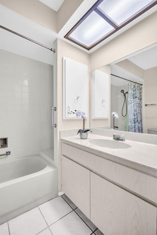 945 ROSEWOOD LANE, Palm Harbor, FL 34684