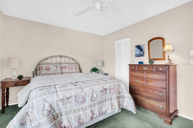 945 ROSEWOOD LANE, Palm Harbor, FL 34684