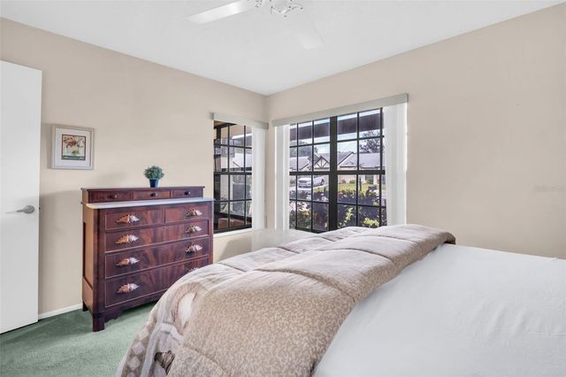 945 ROSEWOOD LANE, Palm Harbor, FL 34684