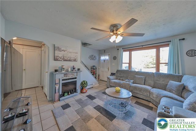 1243 Mine Lane Road, Palmer Twp, PA 18045