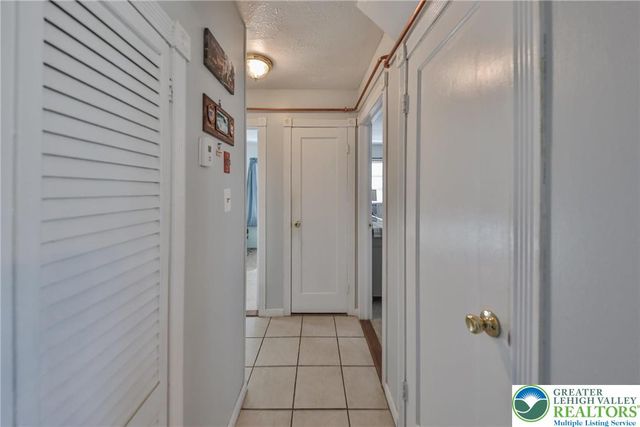 1243 Mine Lane Road, Palmer Twp, PA 18045