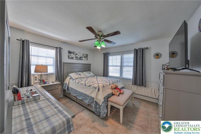 1243 Mine Lane Road, Palmer Twp, PA 18045