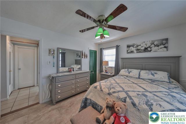 1243 Mine Lane Road, Palmer Twp, PA 18045