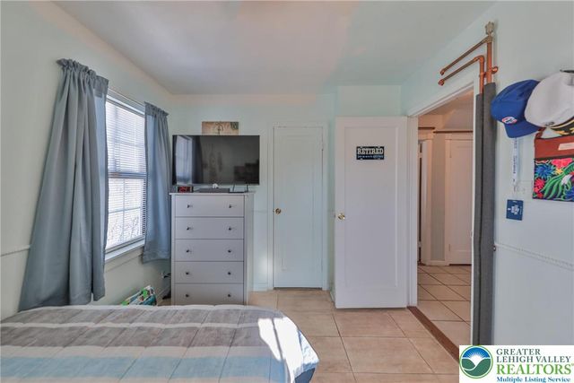 1243 Mine Lane Road, Palmer Twp, PA 18045