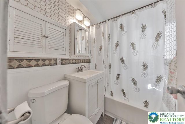 1243 Mine Lane Road, Palmer Twp, PA 18045