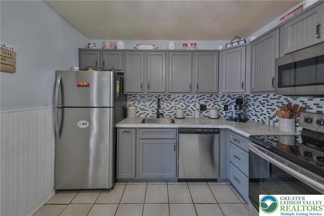 1243 Mine Lane Road, Palmer Twp, PA 18045