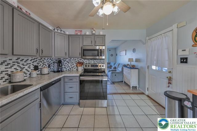 1243 Mine Lane Road, Palmer Twp, PA 18045