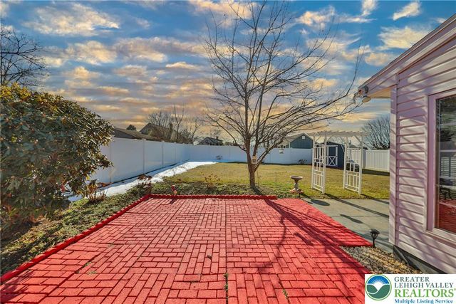 1243 Mine Lane Road, Palmer Twp, PA 18045