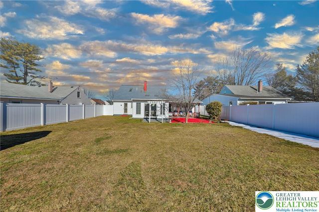 1243 Mine Lane Road, Palmer Twp, PA 18045