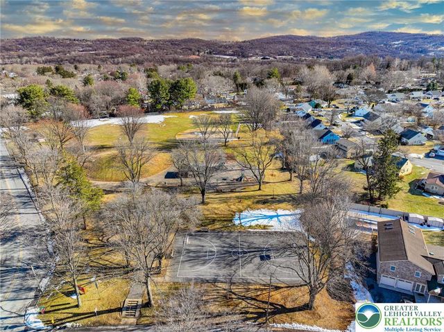 1243 Mine Lane Road, Palmer Twp, PA 18045