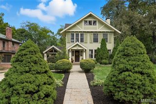340 Gray Avenue, Webster Groves, MO 63119