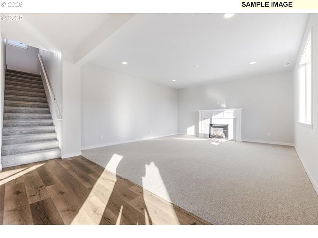 651 S 5th St, Carlton, OR 97111