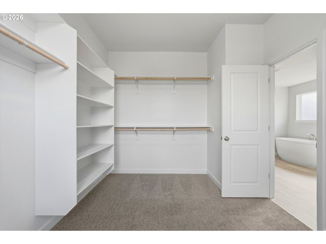 651 S 5th St, Carlton, OR 97111