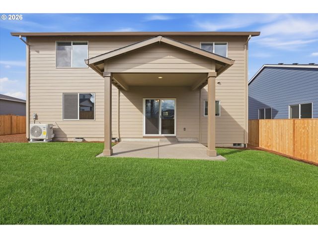 651 S 5th St, Carlton, OR 97111