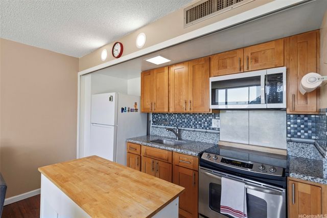 84-740 Kili Drive F524, Waianae, HI 96792