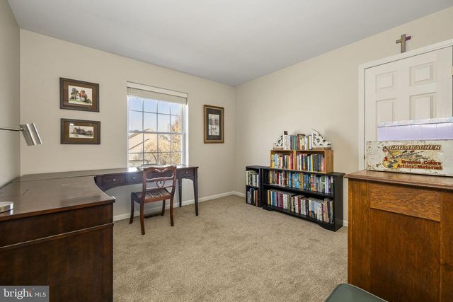 218 CAMBRIDGE LN, Lititz, PA 17543