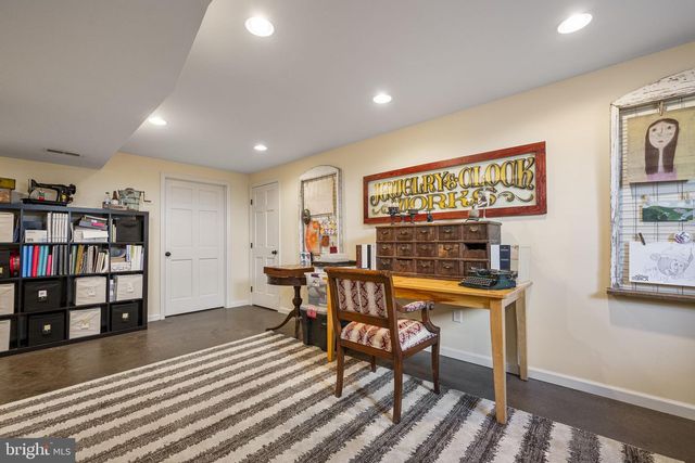 218 CAMBRIDGE LN, Lititz, PA 17543
