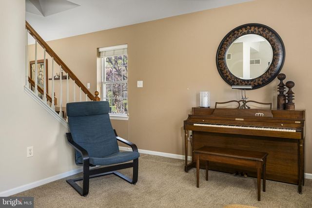 218 CAMBRIDGE LN, Lititz, PA 17543