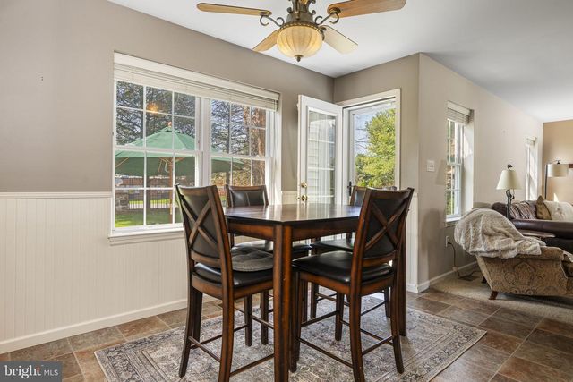 218 CAMBRIDGE LN, Lititz, PA 17543