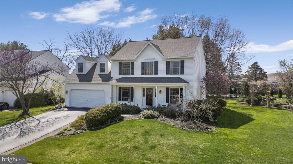 218 CAMBRIDGE LN, Lititz, PA 17543