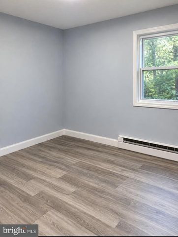 40 YARROW ST, Browns Mills, NJ 08015