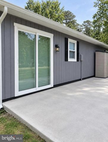 40 YARROW ST, Browns Mills, NJ 08015