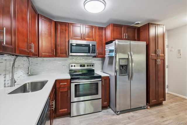 595 S Alton Way 7B, Denver, CO 80247