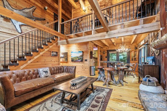 206 Hamlet Drive, Burnsville, NC 28714