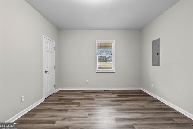 21 Shepard Street, Grantville, GA 30220