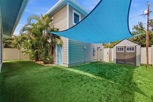 1421 14TH STREET N, St Petersburg, FL 33704