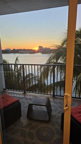 17100 N Bay Rd 1506, Sunny Isles Beach, FL 33160