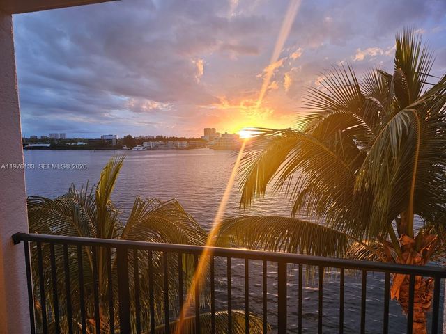 17100 N Bay Rd 1506, Sunny Isles Beach, FL 33160