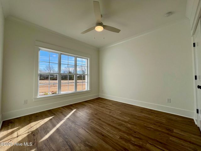 2838 Bates Branch Way, Grimesland, NC 27837