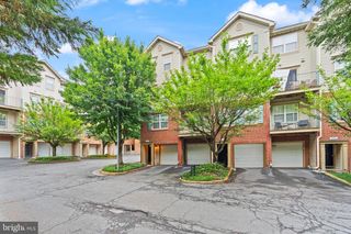 11890 BRETON CT #8B, Reston, VA 20191