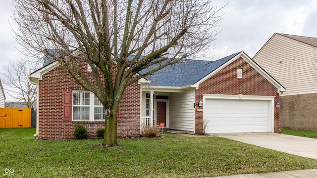8122 Sand Ridge Circle, Indianapolis, IN 46237