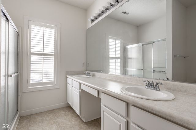 8122 Sand Ridge Circle, Indianapolis, IN 46237